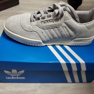 Adidas Powerphase